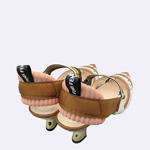 Fendi() ݸ긮     - 37 [] ̹6 - ̺ ߰ǰ