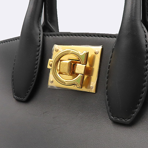 Ferragamo(󰡸) 21 H610 Ʃ  Ʈ  2WAY [] ̹4 - ̺ ߰ǰ
