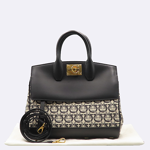 Ferragamo(󰡸) 21 H610 Ʃ  Ʈ  2WAY []