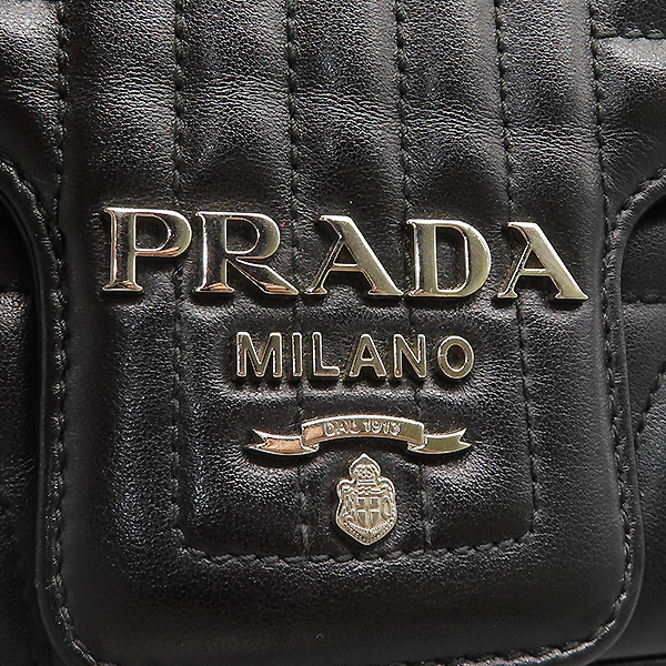 Prada() 1BD107  Ʈ ī  ̾׷  ü  [ϻԵ] ̹4 - ̺ ߰ǰ