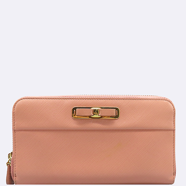 Ferragamo(󰡸) 22 C132 ũ   ΰ   [ϻԵ] ̹2 - ̺ ߰ǰ