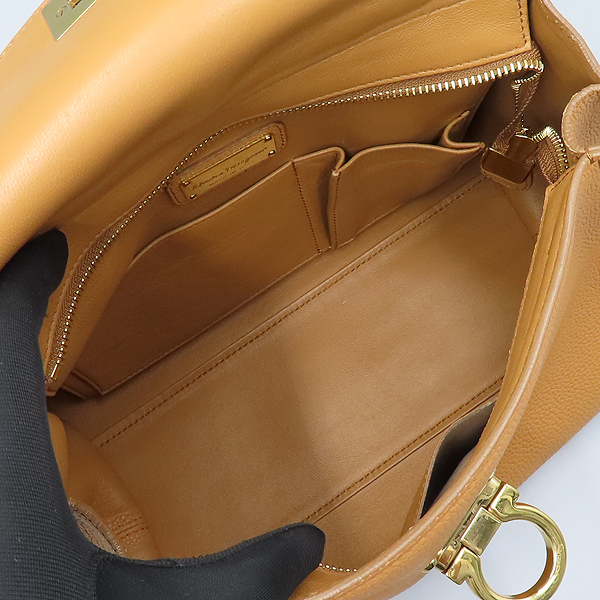 Ferragamo(󰡸) 21 E530   ġ  ΰ Ǿ Ʈ + Ʈ 2WAY [źԵ] ̹7 - ̺ ߰ǰ