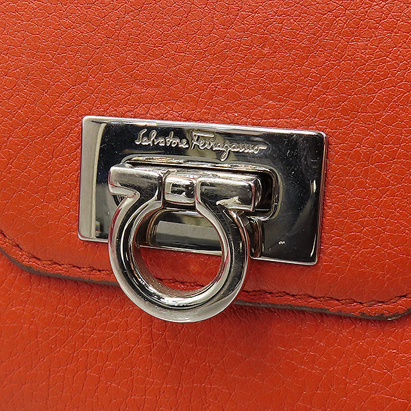 Ferragamo(󰡸) 22 A596    ġ 2  [] ̹4 - ̺ ߰ǰ