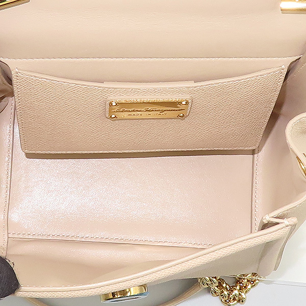 Ferragamo(󰡸) ũ 21 G646  ٶ  ĳ 2WAY [] ̹6 - ̺ ߰ǰ