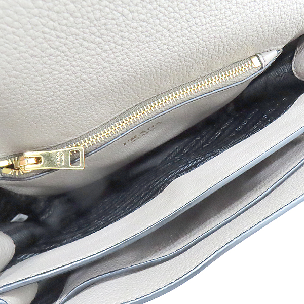 Prada() 1BD159  ׷̺  ڷδ̳  ̹7 - ̺ ߰ǰ