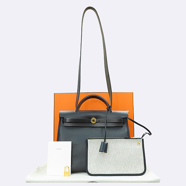 Hermes(޽) H072069CKAA  ĵ   ZIP 31 2WAY + Ŀġ []