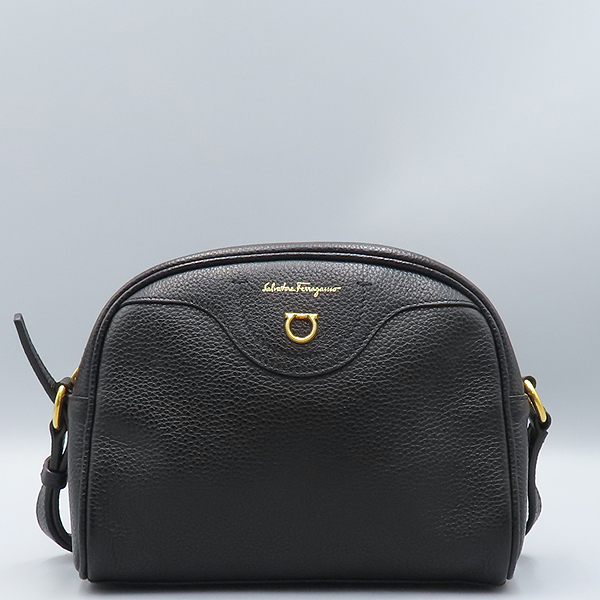 Ferragamo(󰡸) 21 0411   ġ Ʈ  ī޶   ũν [źԵ] ̹2 - ̺ ߰ǰ