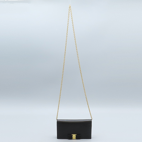 Ferragamo(󰡸) 22 B850  ǾƳ   ٶ  ü  ũν [̷Ե] ̹3 - ̺ ߰ǰ