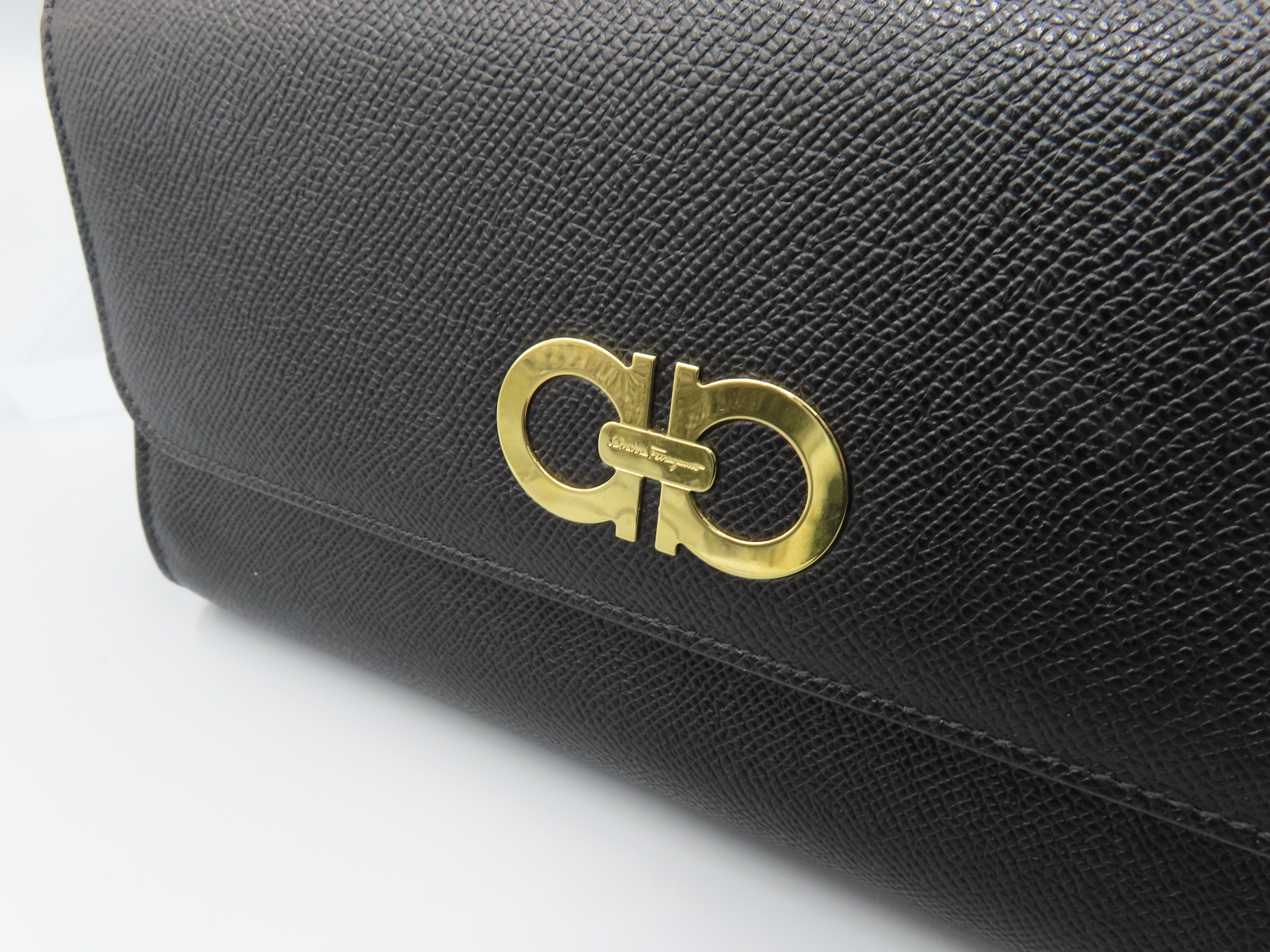 Ferragamo(󰡸) 22 0379  ġ WOC ü ũν [νż] ̹5 - ̺ ߰ǰ