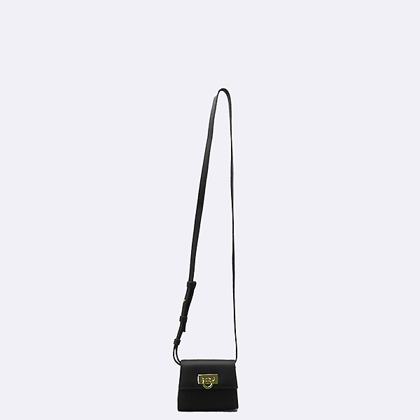 Ferragamo(󰡸) 22 0617   ġ ̴ ũν [νż] ̹4 - ̺ ߰ǰ