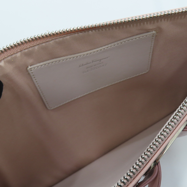 Ferragamo(󰡸) 22 D547 ũ   ٶ  Ŭġ [õ] ̹5 - ̺ ߰ǰ