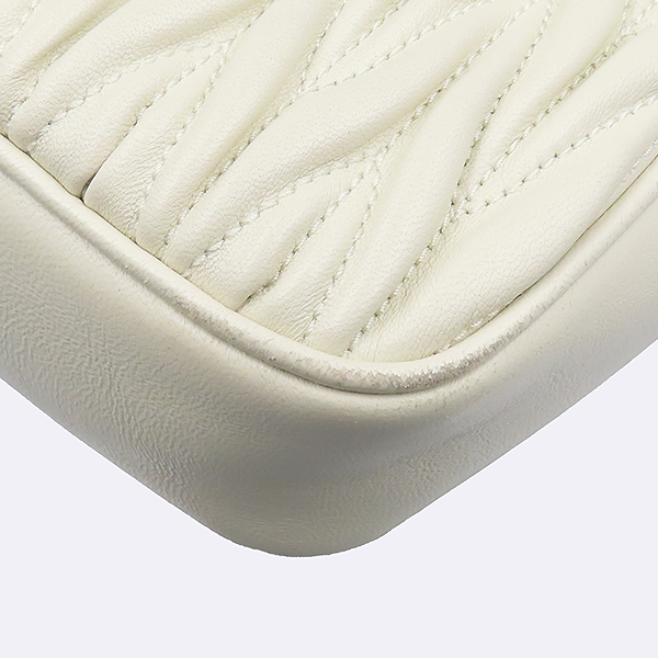 MiuMiu(̿̿) 5BH211 ȭƮ ÷   ΰ Ʈ  + ũν Ʈ [б] ̹6 - ̺ ߰ǰ