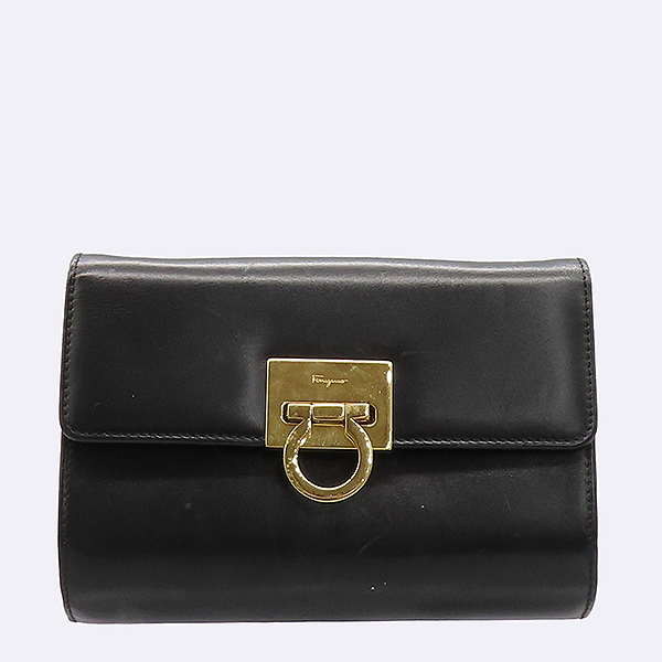 Ferragamo(��󰡸�) 21 8752 �����÷� ���� ����Ż ���� ��ġ�� �� �̴� ü�� �÷� ũ�ν��� [��������] �̹���2 - ���̺��� �߰���ǰ