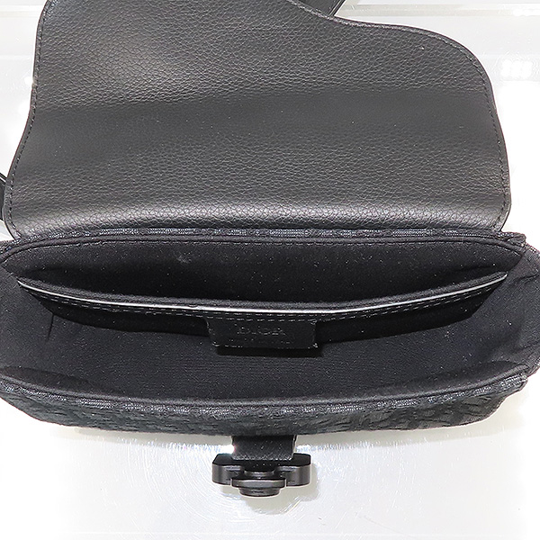Dior(ũ����î���) 2ADCA435YKS ���� Dior Oblique ��ī�� & ���� �׷��� �۾��� ���� Saddle �̴� �÷� �޽����� ũ�ν��� [��������] �̹���6 - ���̺��� �߰���ǰ