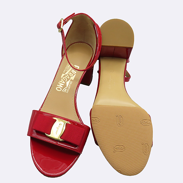 Ferragamo(󰡸)  ̴Ʈ   ٶ  ̵   [ϻԵ] ̹3 - ̺ ߰ǰ