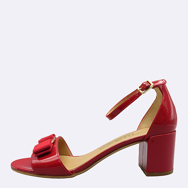 Ferragamo(󰡸)  ̴Ʈ   ٶ  ̵   [ϻԵ] ̹4 - ̺ ߰ǰ