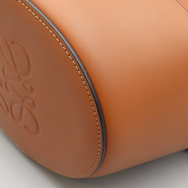 Loewe(ο) 326.75AC     ̵ Ŷ  2-WAY [̷Ե] ̹6 - ̺ ߰ǰ