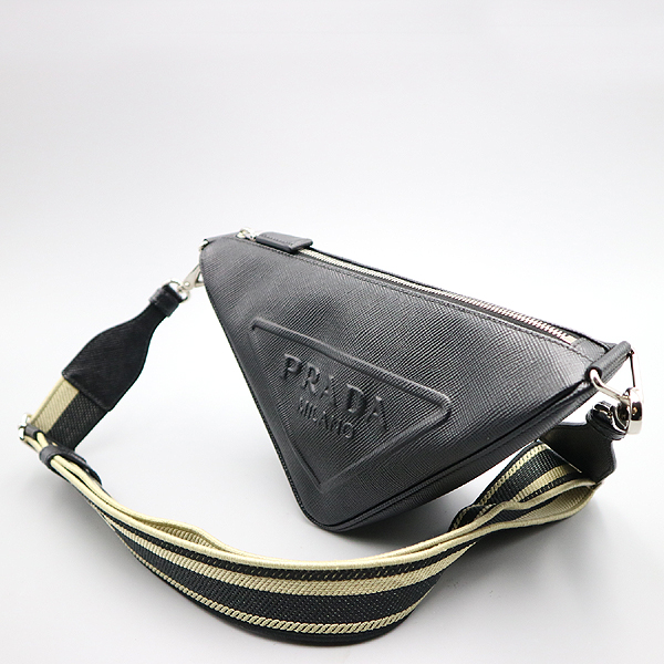 Prada(�����) 2VH155 ���ǾƳ� Ʈ���̾ޱ� ũ�ν��� [�뱸��������] �̹���3 - ���̺��� �߰���ǰ