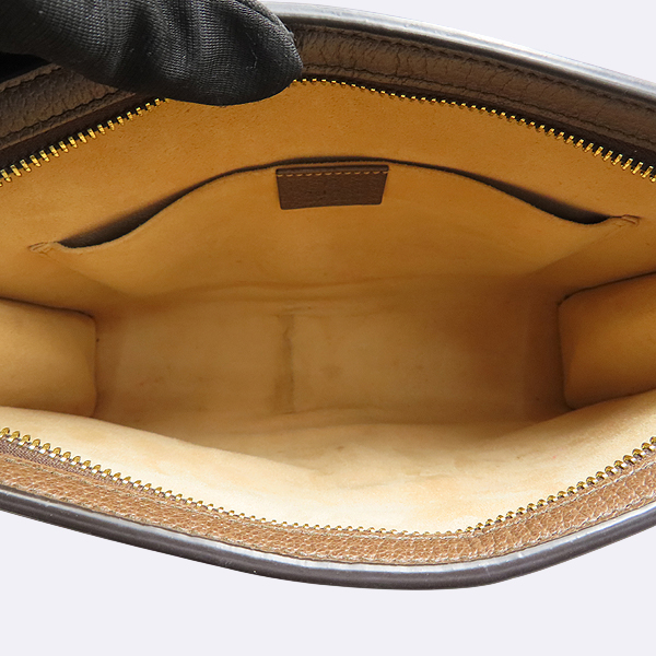 Gucci(����) 625549 ������ ĵ���� GG ���� �ΰ� �Ｑ �� ���ǵ�� Ŭ��ġ�� [��������] �̹���6 - ���̺��� �߰���ǰ