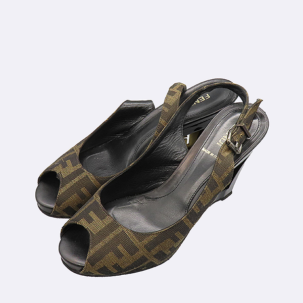 Fendi(���) FF�ΰ� ��ī �к긯 ������ �ɹ�Ŭ ��Ʈ�� ������ ������ ���� - 240MM [�б�����] �̹���4 - ���̺��� �߰���ǰ