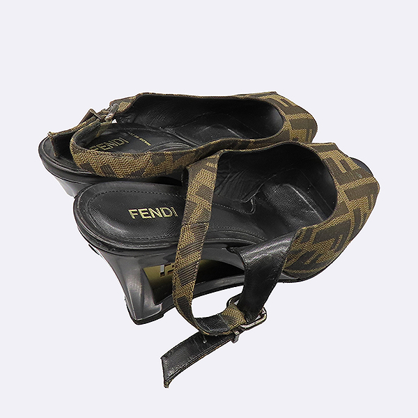 Fendi(���) FF�ΰ� ��ī �к긯 ������ �ɹ�Ŭ ��Ʈ�� ������ ������ ���� - 240MM [�б�����] �̹���5 - ���̺��� �߰���ǰ