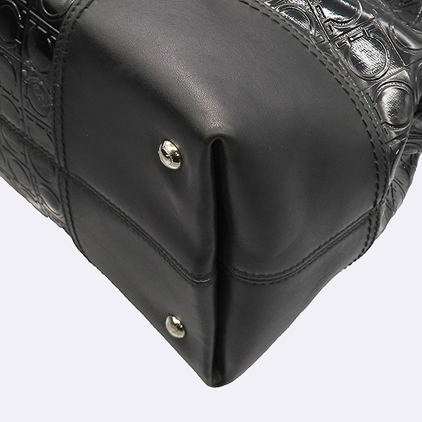 Ferragamo(󰡸) 21 C021  ̴Ʈ ġ  ΰ  [] ̹5 - ̺ ߰ǰ