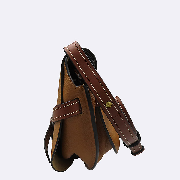 Loewe(�ο���) 321.12.T20 ī�� ź ���� ����Ʈ ���� ũ�ν��� [�б�����] �̹���3 - ���̺��� �߰���ǰ