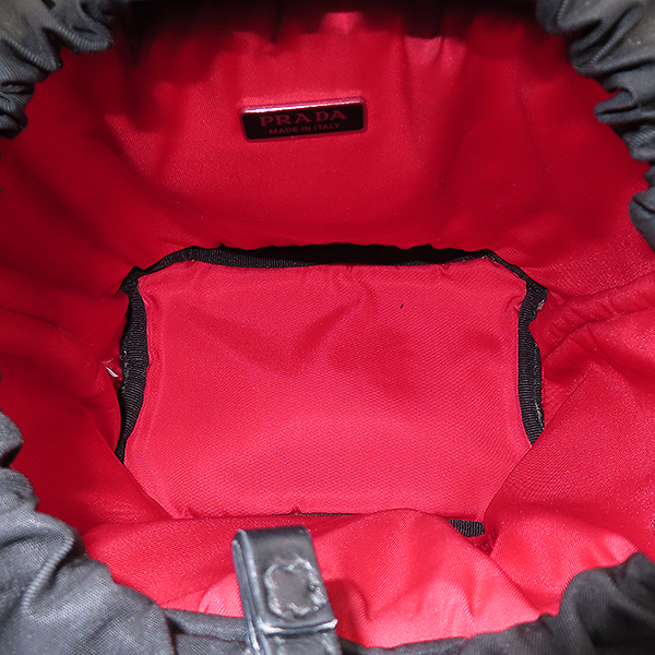 Prada(�����) 1BE026 �׼��� ���� �ﰢ �ΰ� ��� ��Ŷ ��Ʈ�� + ��Ʈ�� [��������] �̹���6 - ���̺��� �߰���ǰ