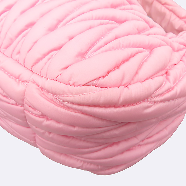 MiuMiu(̿̿) 5BC108 ũ ÷ ϴ Ʋ Ϸ ȣ  [б] ̹6 - ̺ ߰ǰ