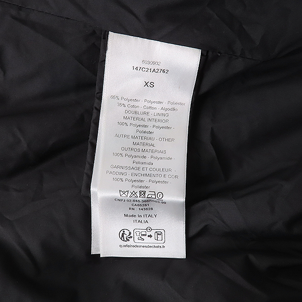 Dior(ũ����î���) 147C21A2762 Dior Cropped Puffer Jacket Black Oblique Lacquered Cotton ��� ��ũ ���� ���� ���� ������ũ ��Ŀ�� ��ư �е� ����  - XS������ [��������] �̹���5 - ���̺��� �߰���ǰ