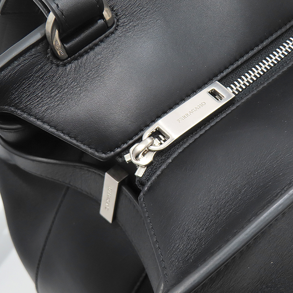 Ferragamo(󰡸) 24 1232  ڷ   ġ    Ʈ + Ʈ 2WAY [õ] ̹5 - ̺ ߰ǰ