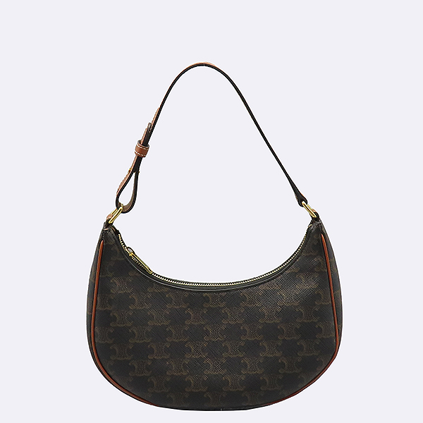 ������ Ʈ������ ȣ�� �ƹٹ� 