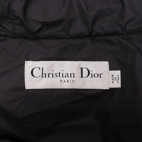 Dior(ũ����î���) 147C21A2762 Dior Cropped Puffer Jacket Black Oblique Lacquered Cotton ��� ��ũ ���� ���� ���� ������ũ ��Ŀ�� ��ư �е� ����  - XS������ [��������] �̹���4 - ���̺��� �߰���ǰ