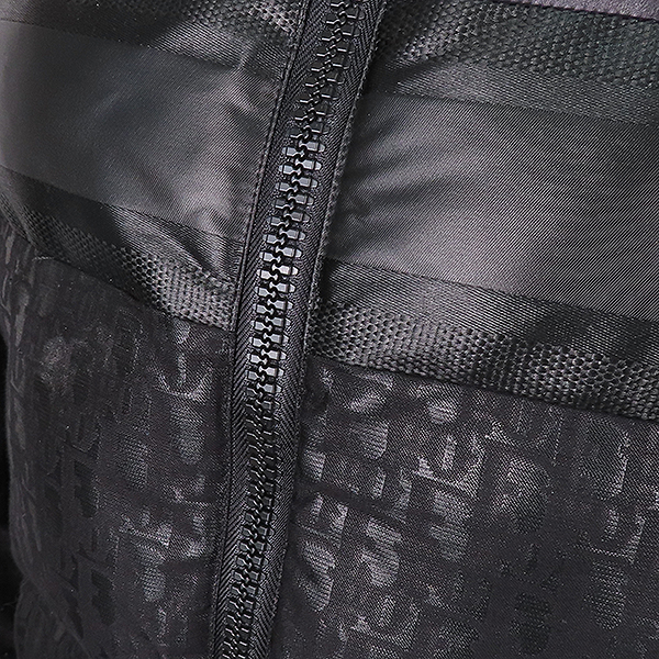 Dior(ũ����î���) 147C21A2762 Dior Cropped Puffer Jacket Black Oblique Lacquered Cotton ��� ��ũ ���� ���� ���� ������ũ ��Ŀ�� ��ư �е� ����  - XS������ [��������] �̹���3 - ���̺��� �߰���ǰ