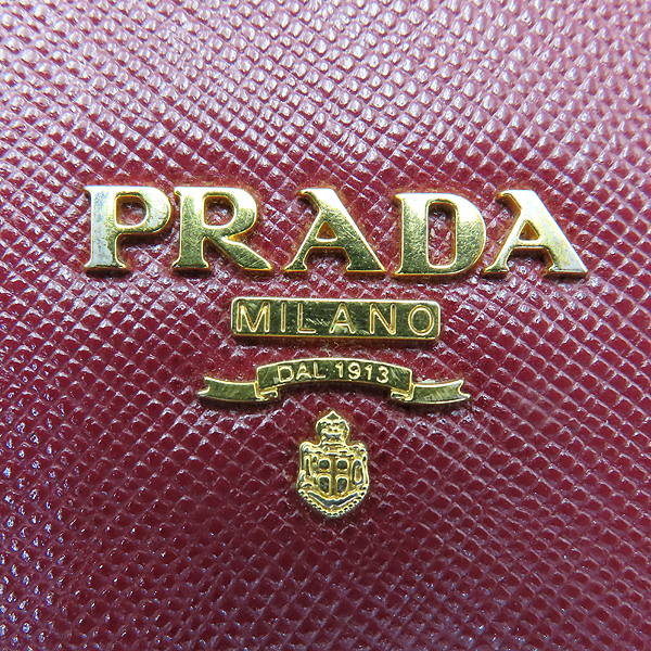 Prada(�����) 1M1290 ���� ���ǾƳ� ���� �ΰ� ������ + ü�� ��Ʈ�� [û��������] �̹���4 - ���̺��� �߰���ǰ