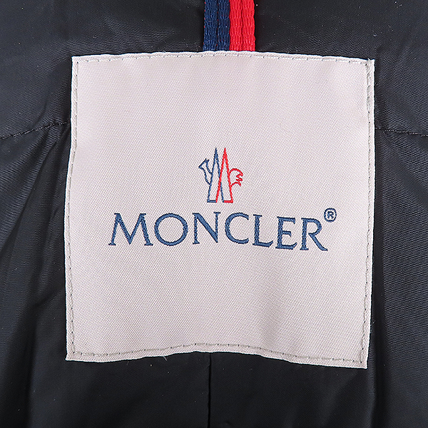MONCLER(Ŭ) ׸ ÷ AREDHEL(Ʒ)    е  - 3 [] ̹4 - ̺ ߰ǰ
