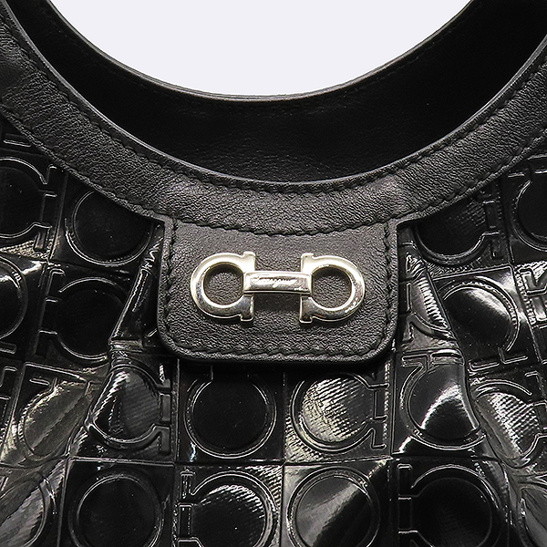 Ferragamo(󰡸) 21 C021  ̴Ʈ ġ  ΰ  [] ̹4 - ̺ ߰ǰ