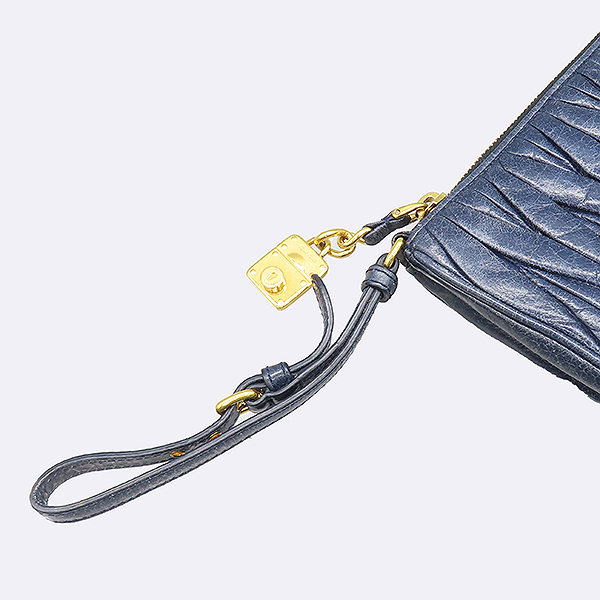 MiuMiu(�̿�̿�) 5NE455 ���� ���� ���̺� ���� ���� �ΰ� ���� �Ŀ�ġ Ŭ��ġ [��������] �̹���4 - ���̺��� �߰���ǰ