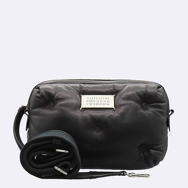 ���� ���������� �۷� ���� ũ�ν���