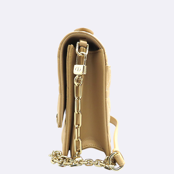 Dior(ũ����î���) M0997ONGE ��Ŷ ��� ����Ų �̽���� ž �ڵ� ũ�ν��� [��������] �̹���3 - ���̺��� �߰���ǰ