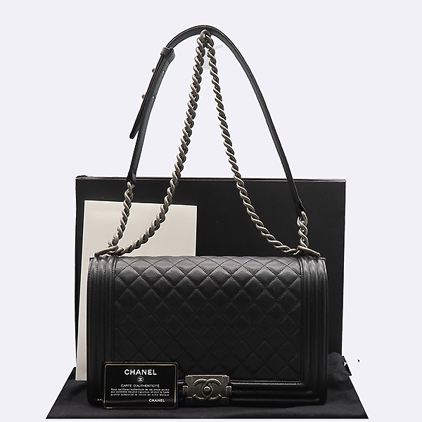 ���� ĳ��� ���� ���� ���� �÷���  K16402CH - ���̺��� �߰���ǰ