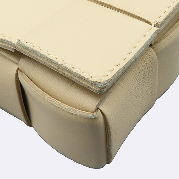 BOTTEGAVENETA(���װ�����Ÿ) 730848 ������ �÷� ���� ī��Ʈ ũ�ν��� [�ϻ�Ե���] �̹���5 - ���̺��� �߰���ǰ