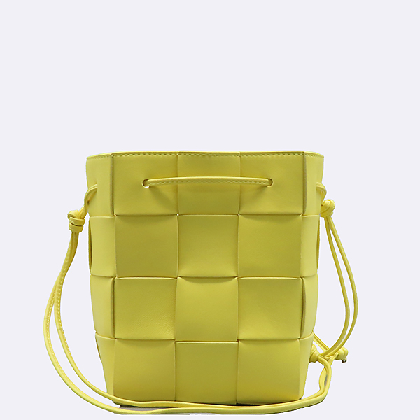 BOTTEGAVENETA(���װ�����Ÿ) 680218 ���ο� �÷� ���� ���� ��Ŷ ī��Ʈ ũ�ν��� [�ϻ�Ե���] �̹���2 - ���̺��� �߰���ǰ