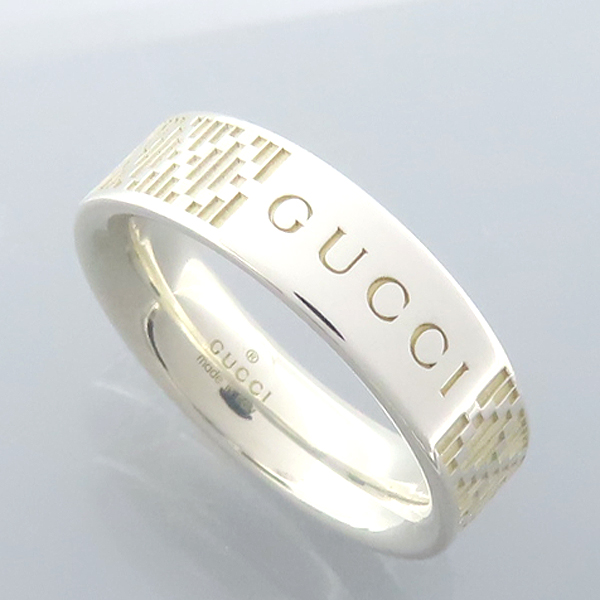 ���� ��Ƹ��� ����