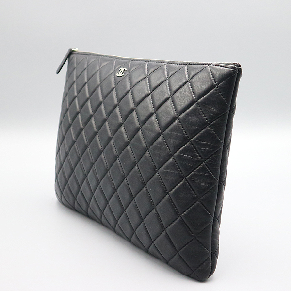 Chanel(����) A82552 ���� ����Ų Ŭ���� ���� ���� CC �ΰ� Ŭ��ġ [�뱸��������] �̹���2 - ���̺��� �߰���ǰ