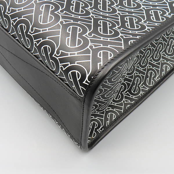 Burberry(������) 8049435 ���� ȭ��Ʈ ���� ���׷� ��Ʈ�� + ��� ��Ʈ�� [�ϳ��̻���] �̹���6 - ���̺��� �߰���ǰ