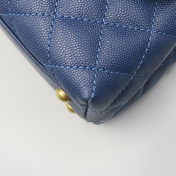 Chanel(����) A92991 ���̺� ĳ��Ų ���� �ΰ� �����ڵ� �̵�� �÷� ��Ʈ�� + ü�ν�Ʈ�� 2WAY [��ź�Ե���] �̹���6 - ���̺��� �߰���ǰ