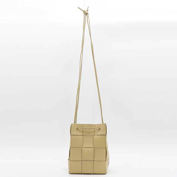 BOTTEGAVENETA(���װ�����Ÿ) 680218 ������ ���� ���� S ������ ��Ŷ ī��Ʈ ũ�ν��� [��õ��] �̹���4 - ���̺��� �߰���ǰ