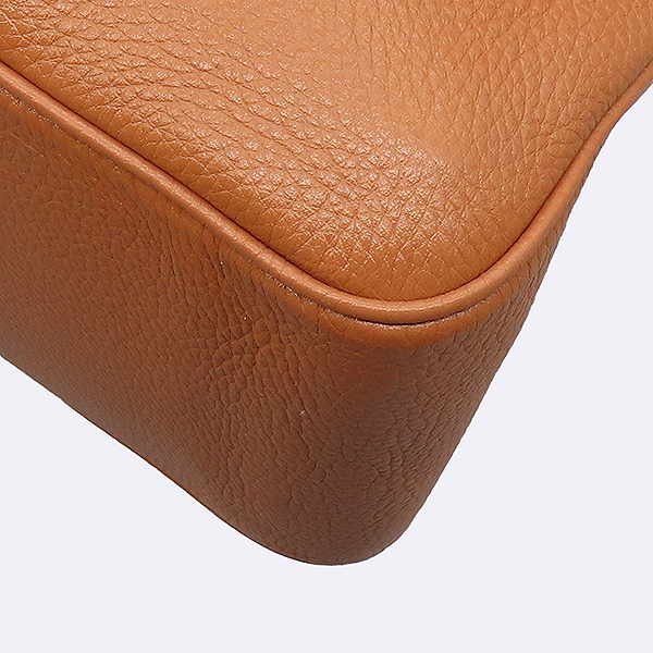 Tod's(����) XBWAGAHN2Z0ZVIC017 �����÷� D - STYLING ��Ÿ�ϸ� Bauletto Piccolo ���� ��Ʈ�� + �����Ʈ�� 2WAY [��������] �̹���6 - ���̺��� �߰���ǰ