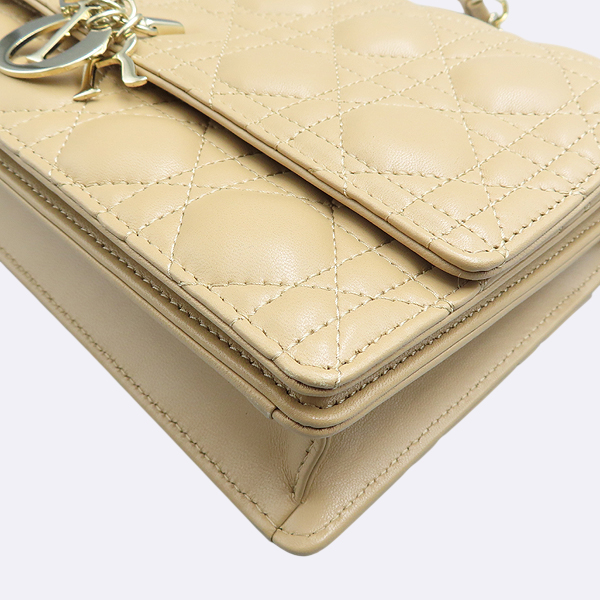 Dior(ũ����î���) M0997ONGE ��Ŷ ��� ����Ų �̽���� ž �ڵ� ũ�ν��� [��������] �̹���5 - ���̺��� �߰���ǰ